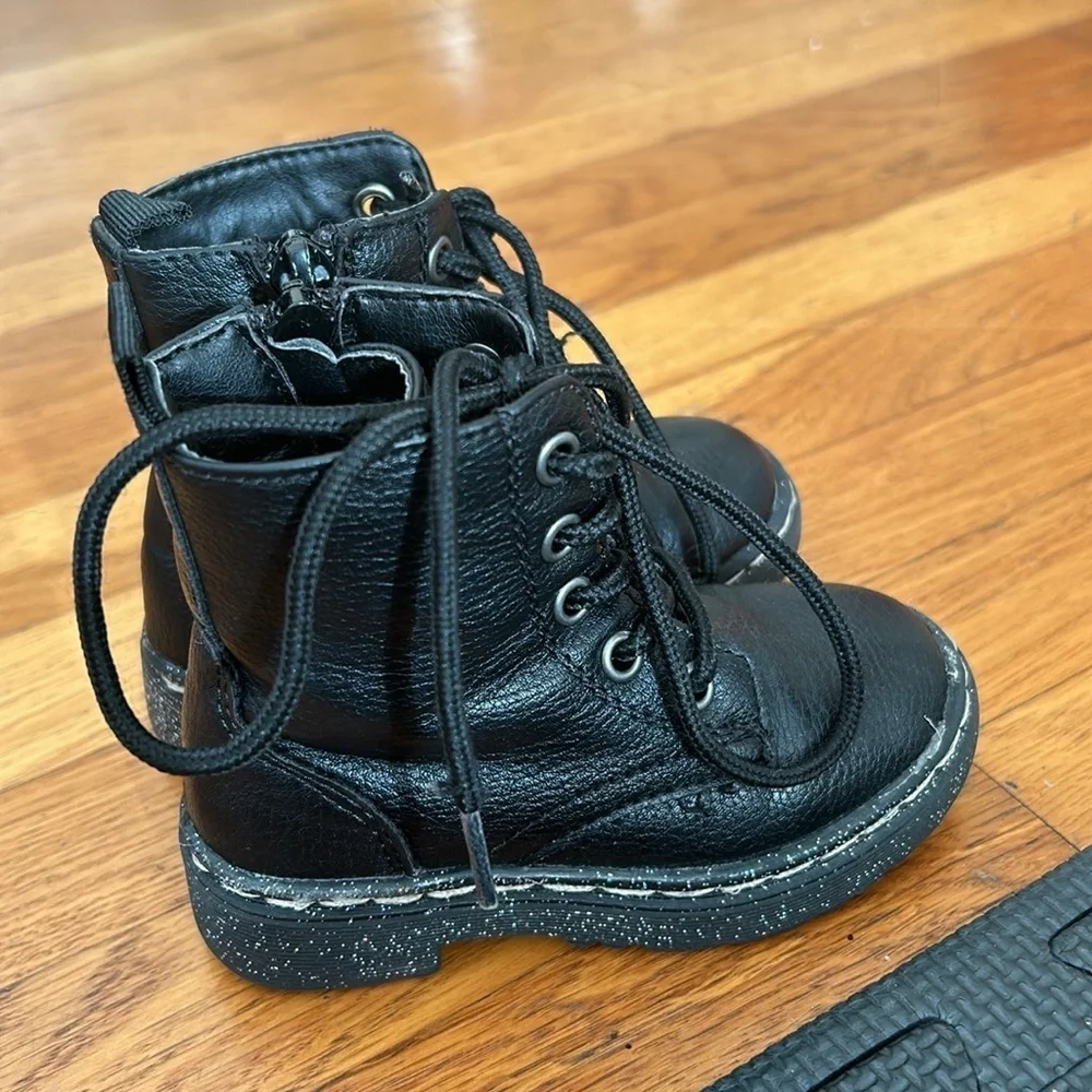 Sincerly Jules Toddler Black Combat Lace Boots - Glitter Sole Size 6